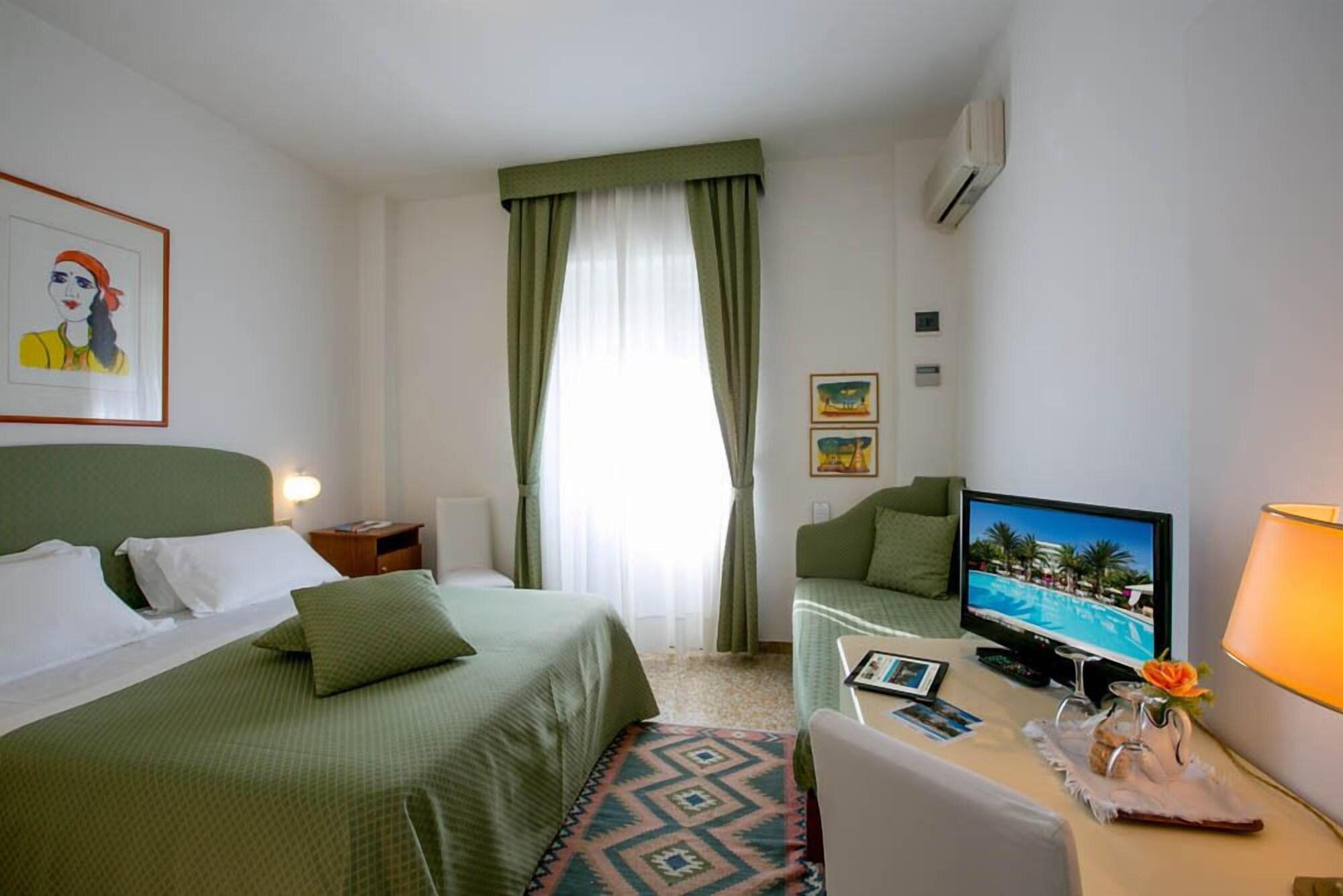 Hotel Mion Charme & Relax Silvi Marina Exterior foto