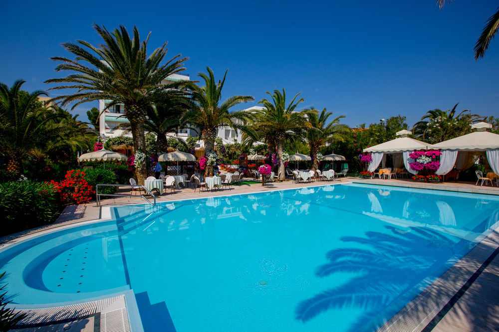 Hotel Mion Charme & Relax Silvi Marina Exterior foto