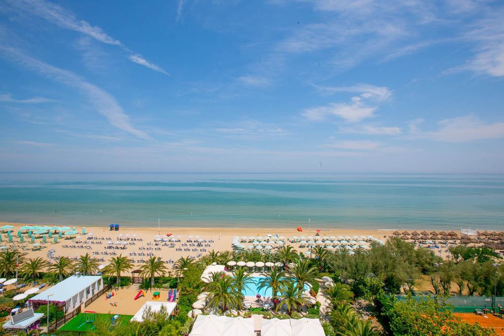 Hotel Mion Charme & Relax Silvi Marina Exterior foto