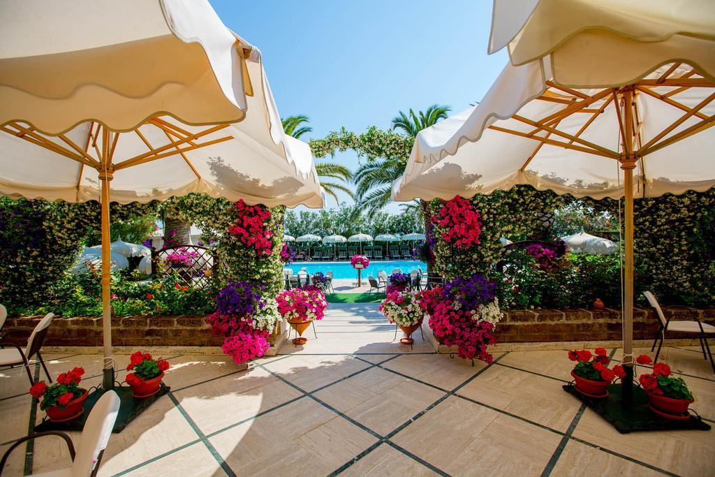 Hotel Mion Charme & Relax Silvi Marina Exterior foto